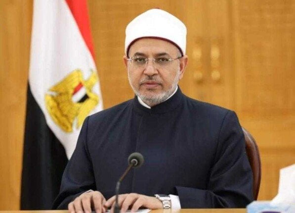 جامعة الأزهر تتقدم بخالص العزاء لـ سلامة داود في وفاة والده