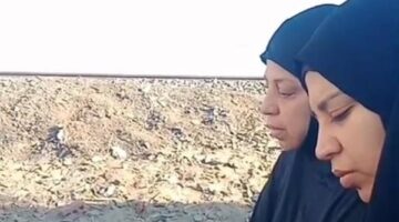 كنت مستنية يوم فرحه.. والدة شاب تزور قبره بعد إحالة أوراق المتهمين بقتله إلى المفتي