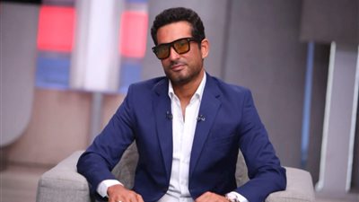 عمرو سعد لمنتقدي "الصوت العالي" في أداء الممثلين بسيد الناس: تقدر توطي التليفزيون أو تقلب عن المسلسل عمرو سعد لمنتقدي "الصوت العالي" في أداء الممثلين بسيد الناس: تقدر توطي التليفزيون أو تقلب عن المسلسل