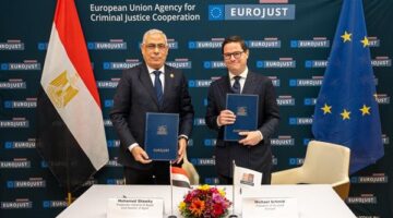 توقيع مذكرة ترتيبات العمل بين النيابة العامة ووكالة الاتحاد الأوروبي .. صور