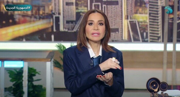 «هي دي الجمهورية الجديدة بحق».. تعليق قوي لـ بسمة وهبة على جولة الرئيس السيسي وماكرون في شوارع مصر «هي دي الجمهورية الجديدة بحق».. تعليق قوي لـ بسمة وهبة على جولة الرئيس السيسي وماكرون في شوارع مصر