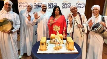 فيفي عبده تحتفل بمسلسل العتاولة 2 بزفة بلدي في الراديو| صور