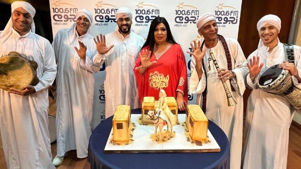 فيفي عبده تحتفل بمسلسل العتاولة 2 بزفة بلدي في الراديو| صور