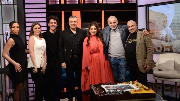 عمرو الليثي يستضيف روجينا وأسرة مسلسل حسبة عمري عمرو الليثي يستضيف روجينا وأسرة مسلسل حسبة عمري