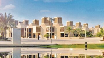 خبراء وأكاديميون في ندوة بجامعة قطر: التحولات العالمية تحتم إعادة التفكير في الإستراتيجيات التنموية