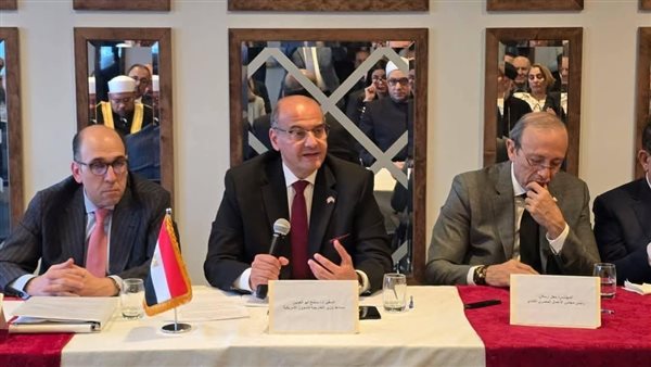 مساعد وزير الخارجية والهجرة يلتقي عددًا من شخصيات الجالية المصرية بكندا