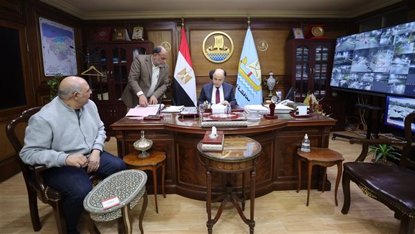 محافظ كفر الشيخ يعتمد التعريفة الجديدة لـ«نقل الركاب».. من استغلال المواطنين في تحصيل مبالغ أزيد من التعريفة المقررة محافظ كفر الشيخ يعتمد التعريفة الجديدة لـ«نقل الركاب».. من استغلال المواطنين في تحصيل مبالغ أزيد من التعريفة المقررة