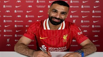 صلاح يجدد تقاعدة مع ليفربول.. رسميًا