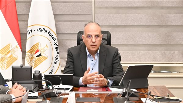 وزير الري يتابع مشروع “تحسين نوعية المياه بمصرف كيتشنر” وزير الري يتابع مشروع “تحسين نوعية المياه بمصرف كيتشنر”