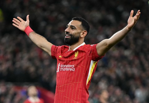 بعد طول انتظار.. ليفربول يوقع عقدا جديدا مع محمد صلاح بعد طول انتظار.. ليفربول يوقع عقدا جديدا مع محمد صلاح