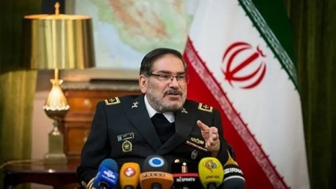مستشار خامنئي: إيران تريد اتفاقا “واقعيًا وعادلا” مع واشنطن خلال المفاوضات التي ستنطلق في عُمان لمناقشة الملف النووي