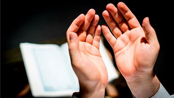 دعاء يوم الجمعة.. اللهم اجعلنا من الذين يستمعون القول فيتبعون أحسنه دعاء يوم الجمعة.. اللهم اجعلنا من الذين يستمعون القول فيتبعون أحسنه