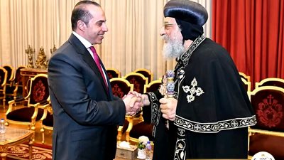 الوزير محمود فوزي يهنئ البابا تواضروس الثاني بابا الإسكندرية وبطريرك الكرازة المرقسية بمناسبة عيد القيامة المجيد الوزير محمود فوزي يهنئ البابا تواضروس الثاني بابا الإسكندرية وبطريرك الكرازة المرقسية بمناسبة عيد القيامة المجيد