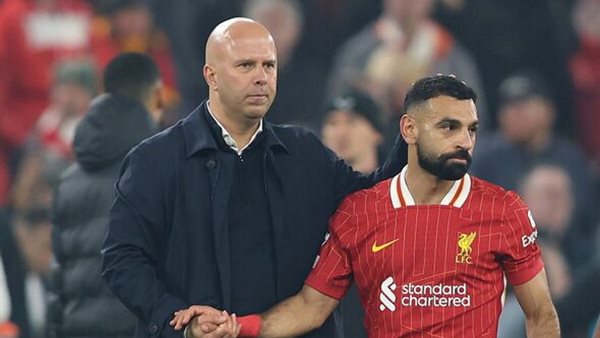 آرني سلوت بعد تمديد عقد محمد صلاح:”نطمئن على مستقبلنا الآن” آرني سلوت بعد تمديد عقد محمد صلاح:”نطمئن على مستقبلنا الآن”
