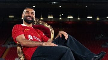 محمد صلاح: عائلتي سعيدة بعد قرار تجديد تعاقدي مع ليفربول.. وهدفي الفوز بمزيد من الألقاب