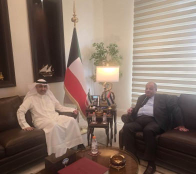 مدير مهرجان جرش يلتقي السفير الكويتي مدير مهرجان جرش يلتقي السفير الكويتي