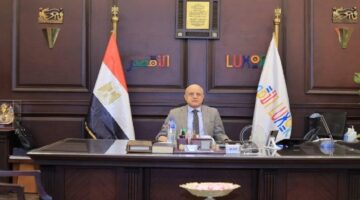 محافظ الأقصر: حملات مكثفة للرقابة على محطات الوقود والمواقف للتأكد من الإلتزام بالتعريفة الجديدة