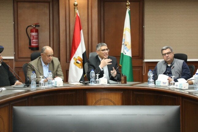 محافظ الجيزة يعتمد التعريفة الجديدة لسيارات السرفيس والنقل الجماعي الداخلية والخارجية محافظ الجيزة يعتمد التعريفة الجديدة لسيارات السرفيس والنقل الجماعي الداخلية والخارجية