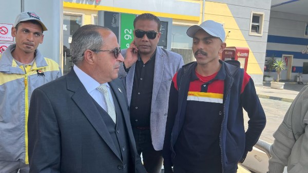 محافظ بورسعيد: حملات يومية ورقابة مشددة بعد زيادة أسعار البنزين محافظ بورسعيد: حملات يومية ورقابة مشددة بعد زيادة أسعار البنزين