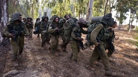 قوة مشاة إسرائيلية تجتاز الحدود اللبنانية وتدخل منتزهات بلدة “الوزاني” وقصف جديد يستهدف بلدة “عيتا الشعب” قوة مشاة إسرائيلية تجتاز الحدود اللبنانية وتدخل منتزهات بلدة “الوزاني” وقصف جديد يستهدف بلدة “عيتا الشعب”