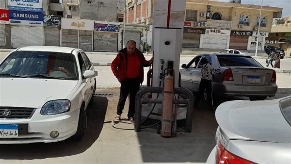 محافظ شمال سيناء يتابع انتظام العمل في مواقف السيارات ومحطات الوقود محافظ شمال سيناء يتابع انتظام العمل في مواقف السيارات ومحطات الوقود