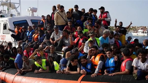 من القاهرة.. وزير الداخلية الإيطالي يدعو إلى الحوار بين أوروبا وإفريقيا بشأن الهجرة من القاهرة.. وزير الداخلية الإيطالي يدعو إلى الحوار بين أوروبا وإفريقيا بشأن الهجرة
