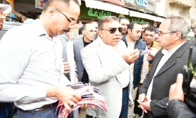 محافظ الدقهلية يتفقد محطات الوقود ومواقف السيارات للتأكد من تطبيق التعريفة الجديدة S محافظ الدقهلية يتفقد محطات الوقود ومواقف السيارات للتأكد من تطبيق التعريفة الجديدة S