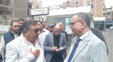 محافظ الدقهلية يتفقد محطات الوقود ومواقف السيارات للتأكد من تطبيق التعريفة الجديدة
