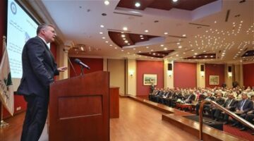 وزير البترول يلتقى وكلاء الوزارة ورؤساء الهيئات والقوابض ونوابهم ورؤساء شركات القطاع