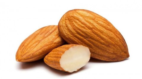 اللوز والفستق.. سر طبيعي لتعزيز صحة الرجال الجنسية اللوز والفستق.. سر طبيعي لتعزيز صحة الرجال الجنسية