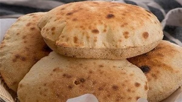 شعبة المخابز تكشف مصير أسعار العيش السياحي بعد ارتفاع السولار والبوتجاز شعبة المخابز تكشف مصير أسعار العيش السياحي بعد ارتفاع السولار والبوتجاز