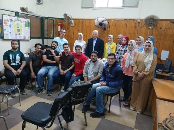 تتضمن دراسات نقدية ودمج لذوي الهمم.. ورش أدبية متنوعة بمركز إبداع جامعة طنطا تتضمن دراسات نقدية ودمج لذوي الهمم.. ورش أدبية متنوعة بمركز إبداع جامعة طنطا