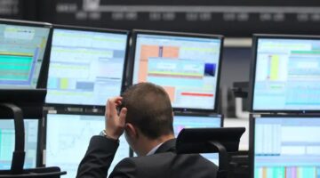 الأسهم الأوروبية تتحول لانخفاض بأكثر من 1%