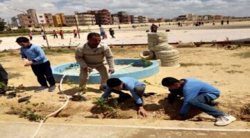 مدير تعليم الإسكندرية يشيد بمبادرات دهان وتشجير المدارس