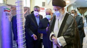خامنئي سيسمح بمفاوضات مباشرة مع واشنطن إذا نجحت المحادثات غير المباشرة.. صحيفة امريكية تكشف التفاصيل
