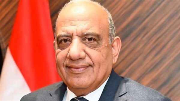 وزير الكهرباء يوجه ببدء تنفيذ مشروعات الشبكات الذكية المصغرة وزير الكهرباء يوجه ببدء تنفيذ مشروعات الشبكات الذكية المصغرة