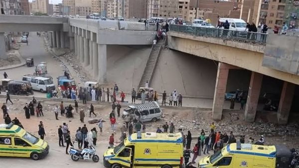 أعلى الطريق الدائري.. مصرع وإصابة 10 أشخاص في حادث إنقلاب ميكروباص أعلى الطريق الدائري.. مصرع وإصابة 10 أشخاص في حادث إنقلاب ميكروباص