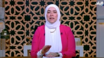 ما حكم التجسس على الهاتف المحمول للزوجة؟ دينا أبو الخير تجيب