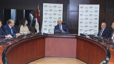 وزير الصناعة والنقل يشهد توقيع شراكة استراتيجية بين شركة CMA CGM الفرنسية وميناء أكتوبر الجاف (ODP) وزير الصناعة والنقل يشهد توقيع شراكة استراتيجية بين شركة CMA CGM الفرنسية وميناء أكتوبر الجاف (ODP)