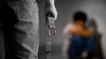 ادعى وفاتهم بـ كورونا .. وصلة تعذيب من أب لابنتيه في القاهرة