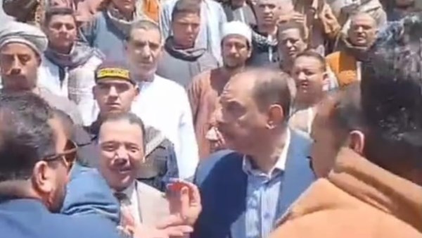 هاخد حقي بالقانون.. أول تصريح من نائب محافظ سوهاج بعد إقالة السكرتير العام هاخد حقي بالقانون.. أول تصريح من نائب محافظ سوهاج بعد إقالة السكرتير العام