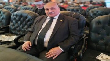ثورة التكنولوجيا تهدد الترابط الأسري.. ودعوات لإحياء قيم التواصل الحقيقي