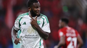 الأهلي يتقدم على الرائد بهدف كيسيه في الشوط الأول