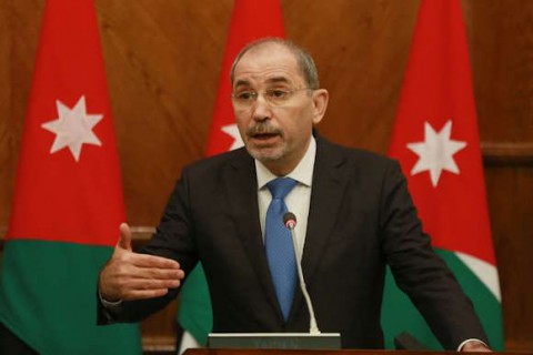 الصفدي يحذر من توسع إسرائيل إقليميا على حساب الدول العربية عبر تصعيد بذرائع زائفة وترك مستقبل المنطقة رهينة لأيديولوجية نتنياهو الصفدي يحذر من توسع إسرائيل إقليميا على حساب الدول العربية عبر تصعيد بذرائع زائفة وترك مستقبل المنطقة رهينة لأيديولوجية نتنياهو