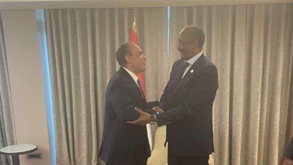 وزير الخارجية يلتقي رئيس مجلس السيادة السوداني على هامش منتدى أنطاليا وزير الخارجية يلتقي رئيس مجلس السيادة السوداني على هامش منتدى أنطاليا