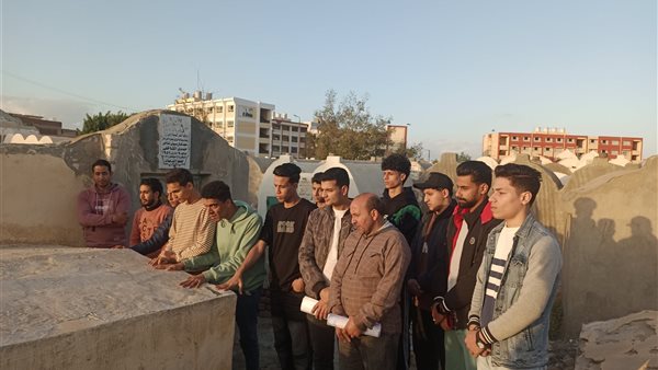 فرقة قصر ثقافة أبوالمطامير تحيي الذكرى السادسة لوفاة الفنان محمود الجندي فرقة قصر ثقافة أبوالمطامير تحيي الذكرى السادسة لوفاة الفنان محمود الجندي