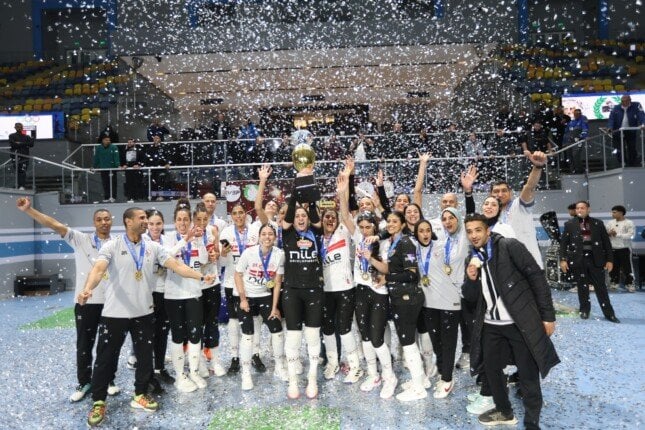 سيدات الزمالك يتوجن ببطولة إفريقيا للكرة الطائرة على حساب الأهلي