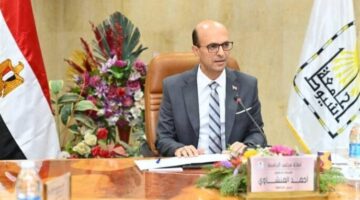 جامعة أسيوط تحذر من الكيانات الوهمية التي تدّعي تقديم شهادات علمية باسمها