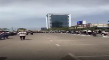 سخط على حكومة نتنياهو.. آلاف الإسرائيليين يصطفون في طوابير للحصول على مساعدات غذائية
