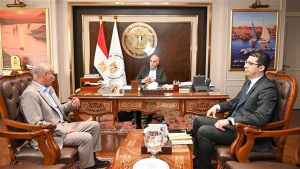 وزير الري: السد العالي أهم منشأ مائي في مصر.. وأعظم مشروع هندسي في القرن العشرين وزير الري: السد العالي أهم منشأ مائي في مصر.. وأعظم مشروع هندسي في القرن العشرين
